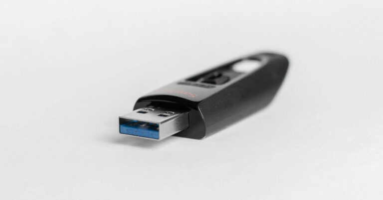 USB flash drive format Rekordbox